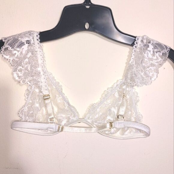 GOOSEBERRY Intimates Women's Sexy Lace Coquette Triangle Bralette White Size XS - Picture 9 of 13